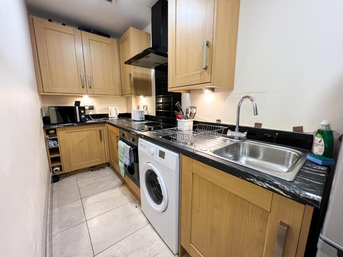 Convenient 2Br Flat Gorgie Edinburgh Apartment Bagian luar foto